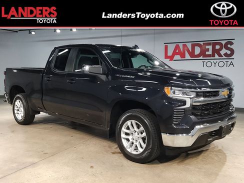 Used 2023 Chevrolet Silverado 1500 LT image 1