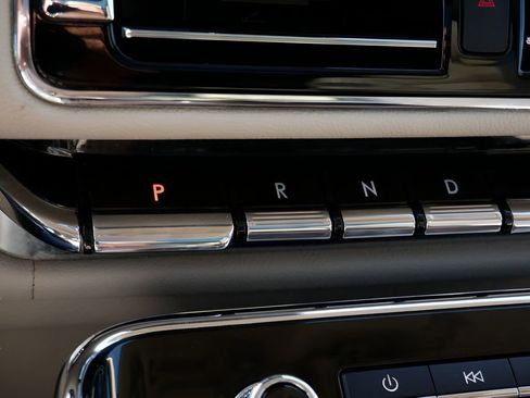 Used 2019 Lincoln Navigator L Reserve AWD/4WD image 24