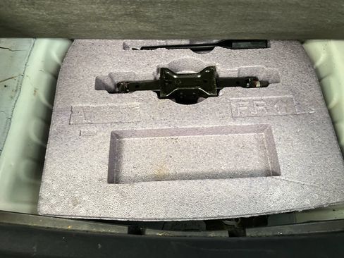 Used 2025 Nissan Altima 2.5 SV FWD image 37