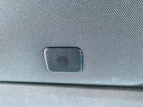 Used 2023 GMC Yukon SLT image 42