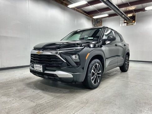 Certified 2025 Chevrolet TrailBlazer LT AWD/4WD image 1