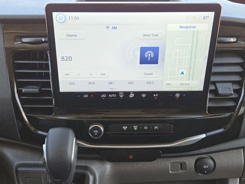 Used 2025 Ford Transit 350 XLT image 17