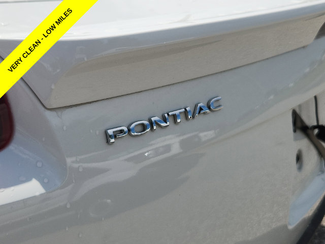 Used 2008 Pontiac Solstice GXP w/ Premium Package RWD image 18