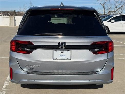 Used 2026 Honda Odyssey EX-L image 5