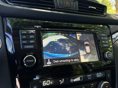 Used 2017 Nissan Rogue Sport SL AWD/4WD image 41