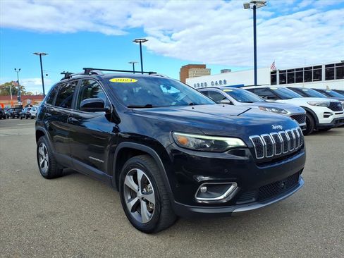 Used 2021 Jeep Cherokee Limited image 3