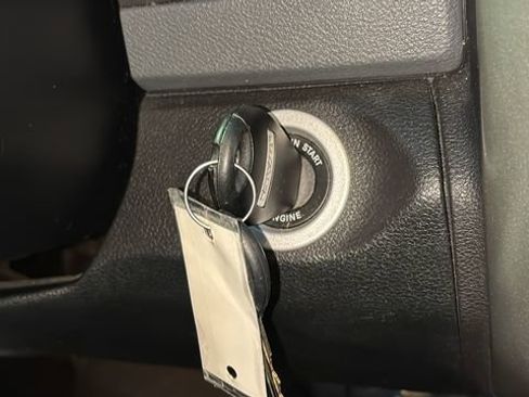 Used 2014 RAM 1500 Big Horn image 11