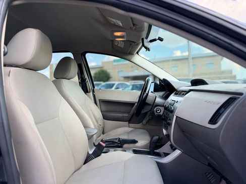 Used 2010 Ford Focus S FWD image 25