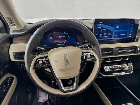 New 2026 Lincoln Corsair Grand Touring image 24