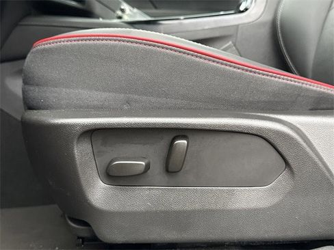 Used 2023 Buick Envision Essence w/ Sport Touring Package image 19