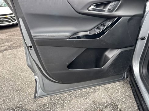 Certified 2025 Chevrolet Equinox LT image 11