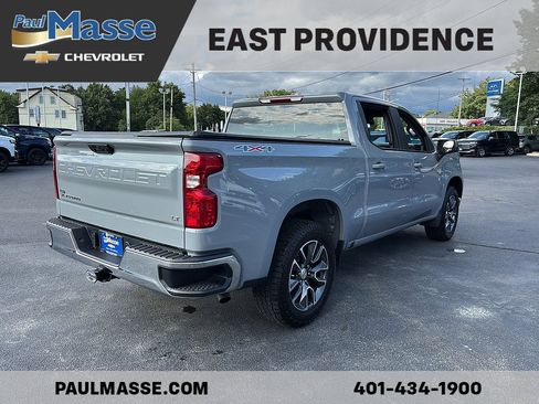 Used 2024 Chevrolet Silverado 1500 LT AWD/4WD image 7