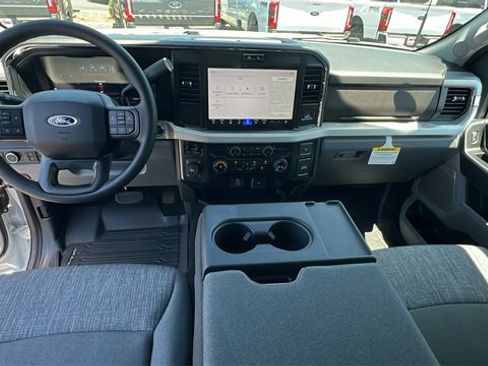 New 2025 Ford F250 XLT w/ Black Appearance Package image 19