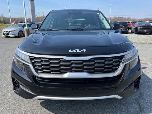 Used 2023 Kia Seltos LX AWD/4WD image 10