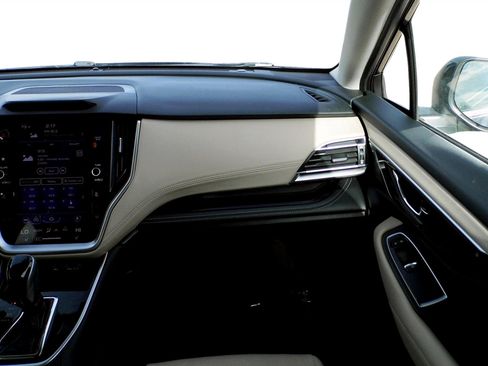 Used 2022 Subaru Outback Limited image 21