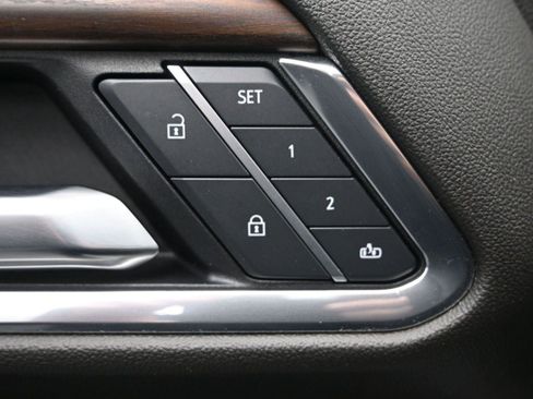 Used 2025 GMC Sierra 1500 SLT w/ SLT Premium Plus Package image 24