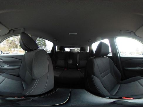 Used 2025 Nissan Rogue SV image 44