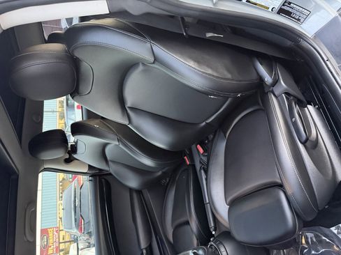 Used 2014 MINI Cooper S FWD image 8