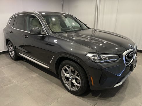 Used 2024 BMW X3 xDrive30i w/ Premium Package AWD/4WD image 3
