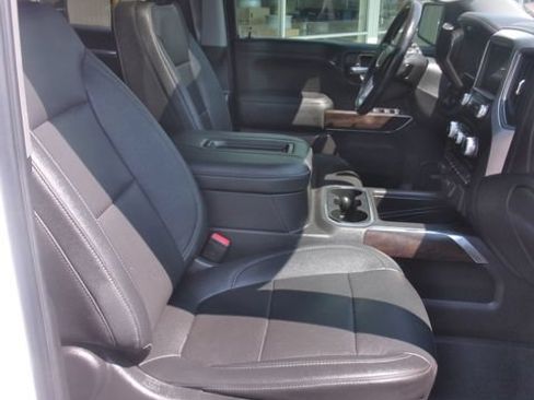 Used 2022 GMC Sierra 1500 SLT AWD/4WD image 41