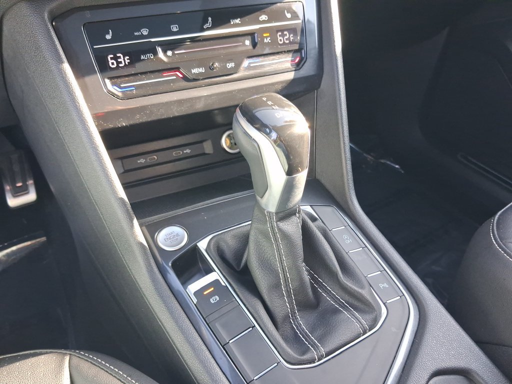 Certified 2023 Volkswagen Tiguan SE R-Line FWD image 26