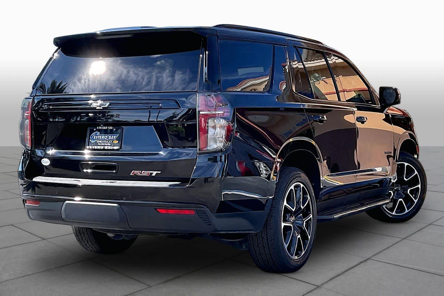 Used 2023 Chevrolet Tahoe RST w/ Luxury Package AWD/4WD image 13