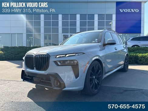 Used 2024 BMW X7 xDrive40i w/ M Sport Package AWD/4WD image 1