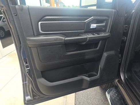 Certified 2025 RAM 2500 Big Horn AWD/4WD image 11
