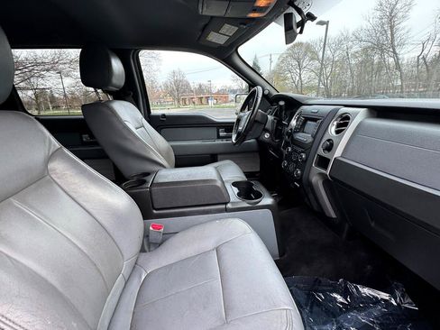 Used 2014 Ford F150 XLT w/ Equipment Group 302A Luxury AWD/4WD image 31