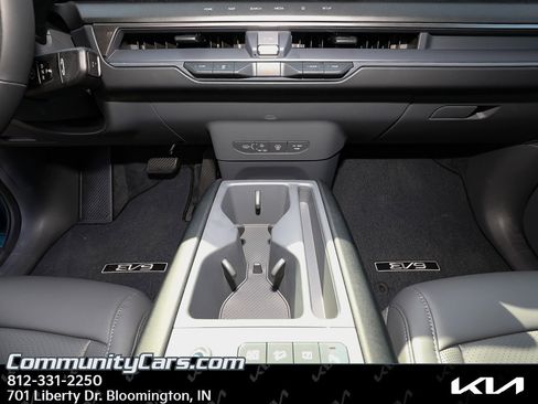 New 2026 Kia EV9 Wind AWD/4WD image 17