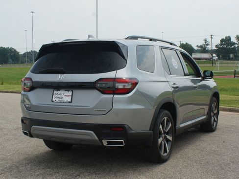 Used 2025 Honda Pilot Touring image 22