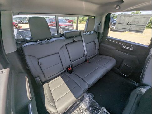 New 2026 Chevrolet Silverado 2500 LT w/ Trail Boss Package AWD/4WD image 18