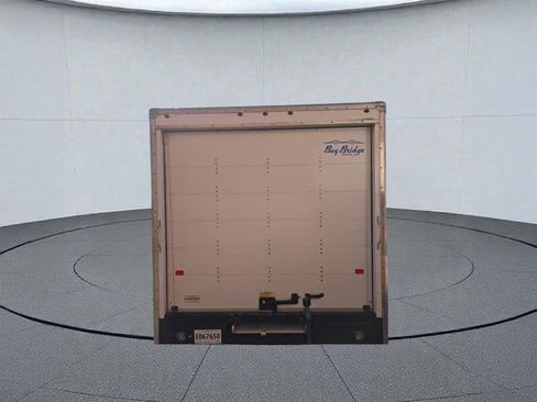 Used 2018 Chevrolet Express 3500 Extended w/ Power Convenience Package image 4