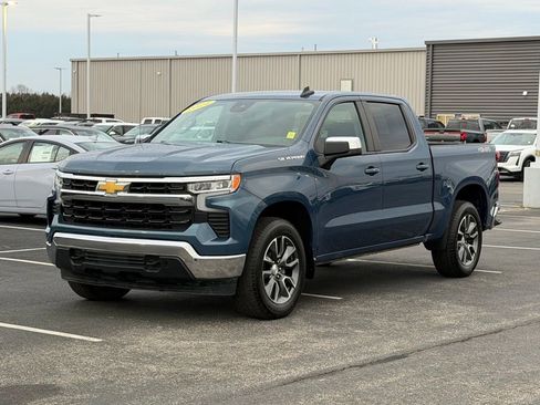 Used 2024 Chevrolet Silverado 1500 LT image 9