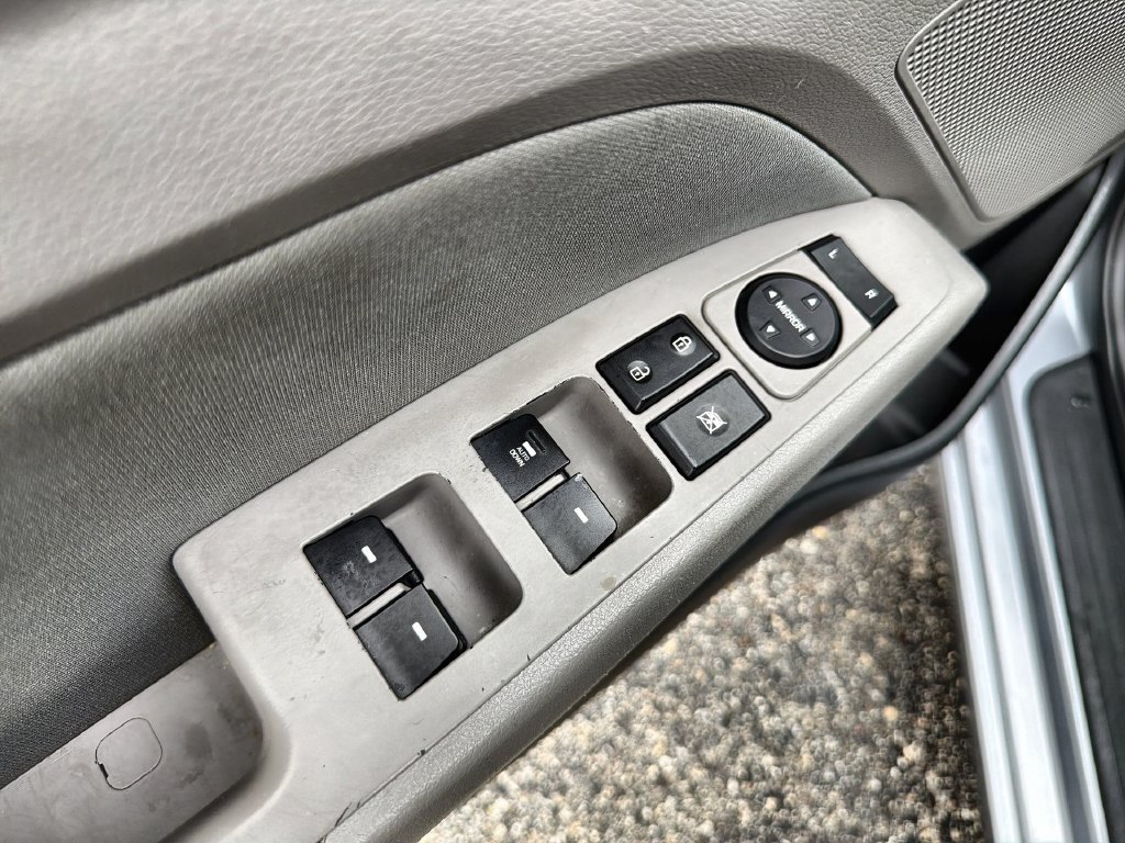 Used 2017 Hyundai Elantra SE FWD image 15