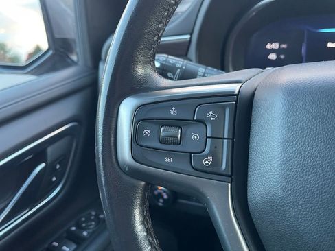 Used 2022 Chevrolet Suburban LT w/ LT Signature Package image 22