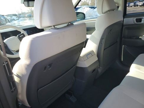 New 2026 Hyundai Santa Fe SE image 11