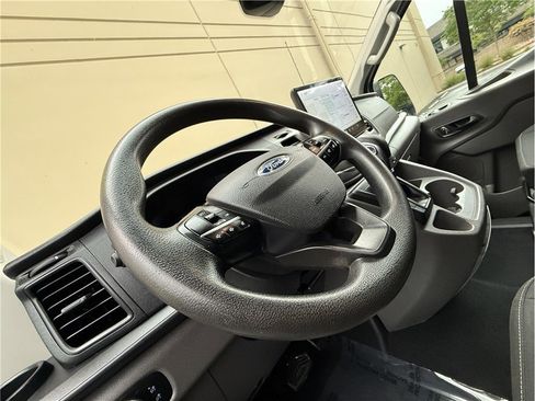 Used 2022 Ford Transit 350 XLT image 8