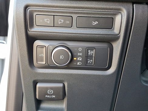 Certified 2022 Ford F150 XLT w/ Equipment Group 302A High image 25