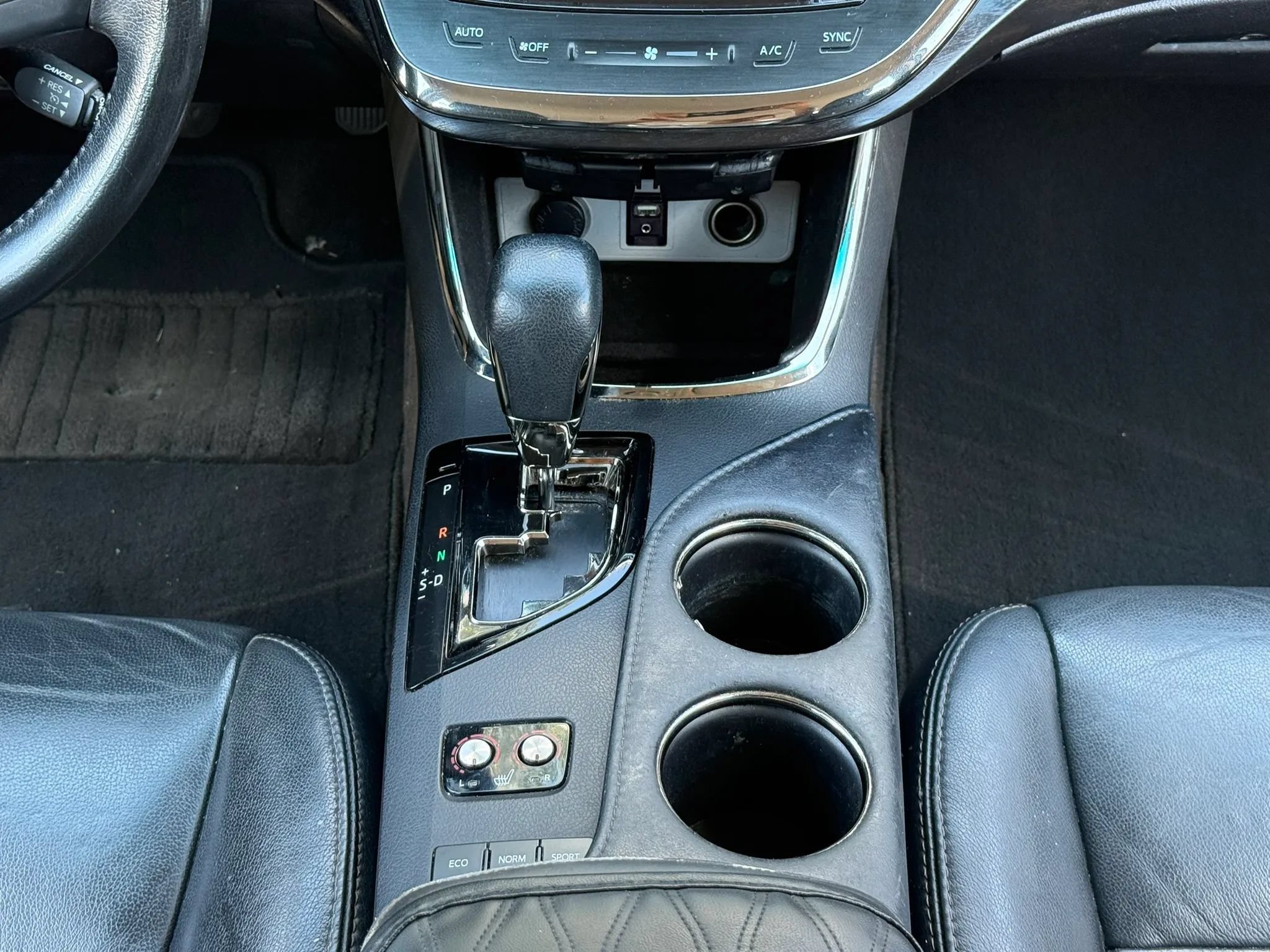 Used 2016 Toyota Avalon XLE FWD image 21