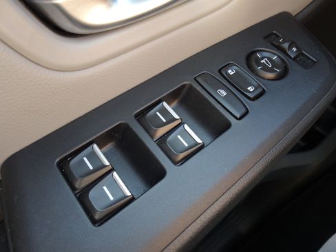 Used 2025 Honda Pilot EX-L image 23