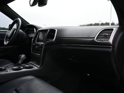 Used 2018 Jeep Grand Cherokee Limited w/ Luxury Group II AWD/4WD image 25