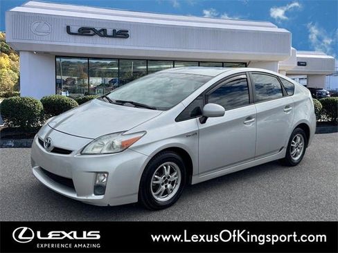 Used 2010 Toyota Prius Three image 1