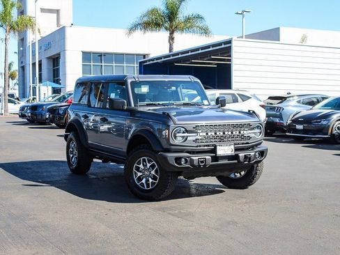 New 2025 Ford Bronco Badlands image 1