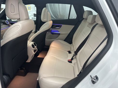 New 2026 Mercedes-Benz GLC 300 4MATIC image 23