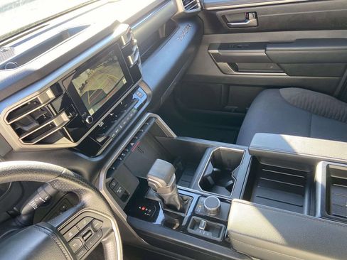 Used 2025 Toyota Tundra SR5 w/ SR5 Convenience Package AWD/4WD image 28