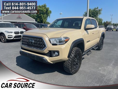 Used 2019 Toyota Tacoma TRD Off-Road image 1