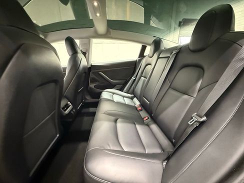 Used 2020 Tesla Model 3 Standard Range Plus image 10