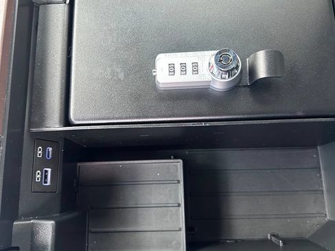 Used 2023 Toyota Sequoia Capstone AWD/4WD image 34