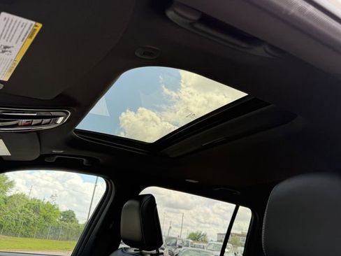 New 2025 Jeep Grand Cherokee L Altitude RWD image 16